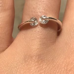 Adjustable Fashion Ring with 2 Crystals